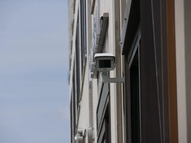 DS-7208HUHI-K2/P enregistreur POC