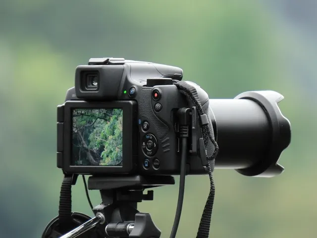 DS-2CD1640F-IZ bullet ip 4 mp